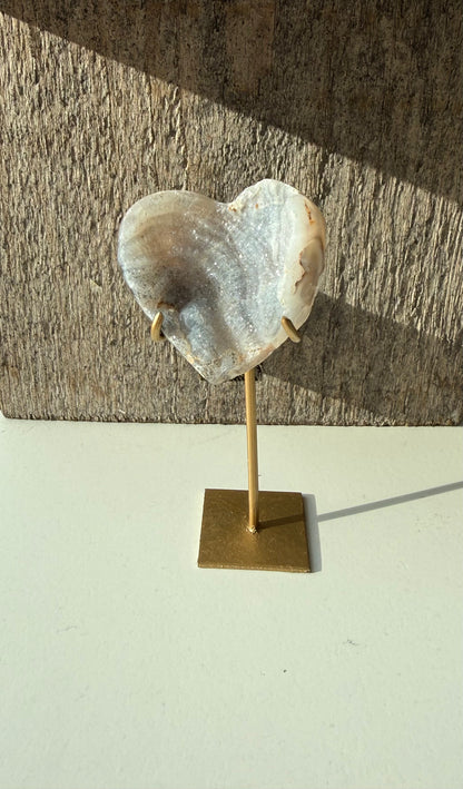 Calcedoon hart op standaard (12 cm)