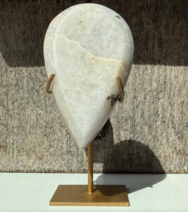 Agaat sculptuur op standaard